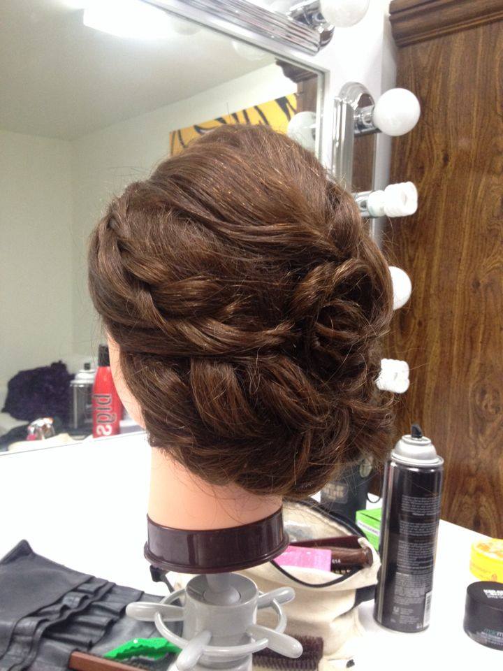 Low Braiding Bun