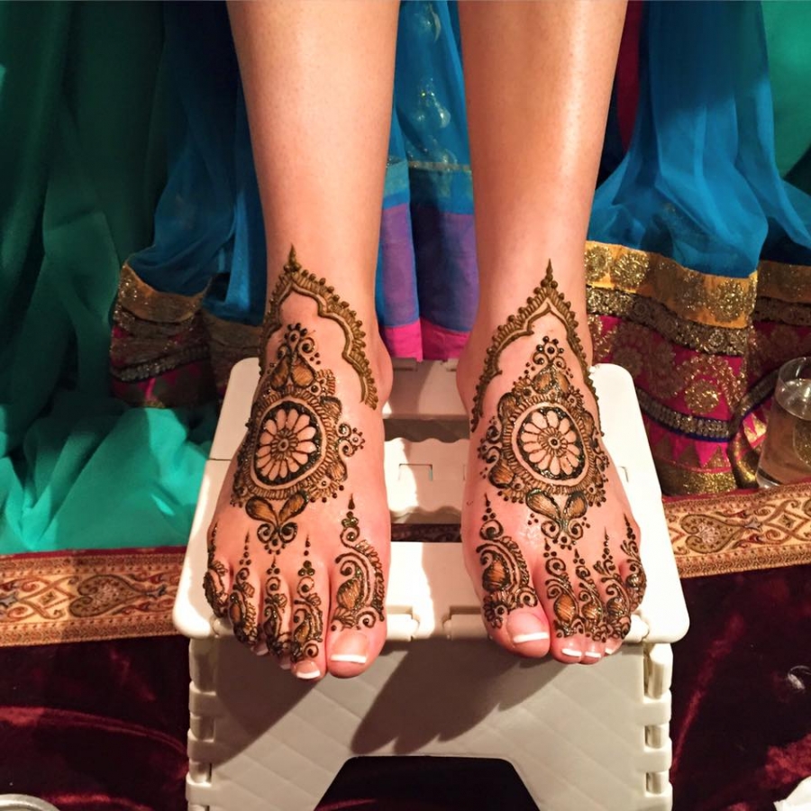 Foot Mehndi / Feet Henna
