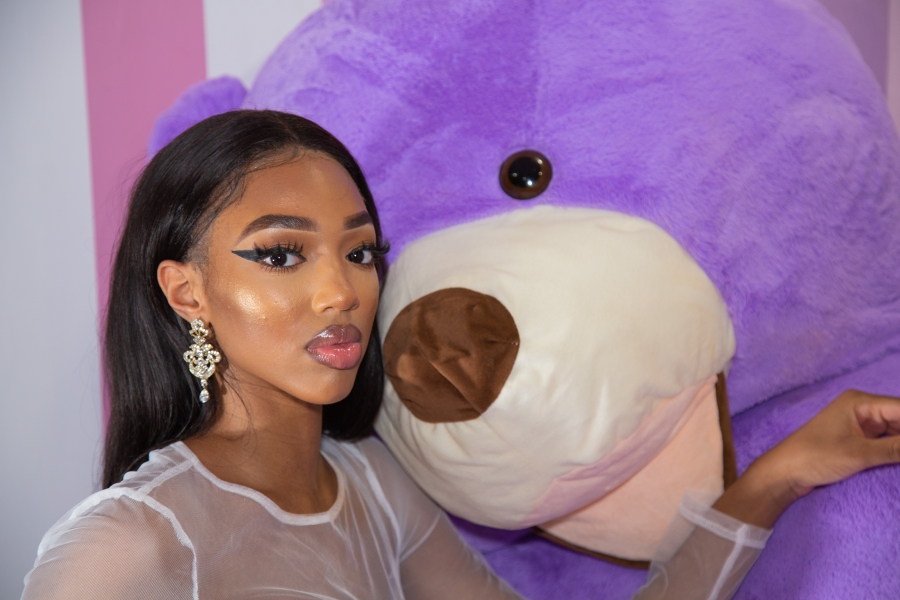 Model Instagram: @r.xel_.x