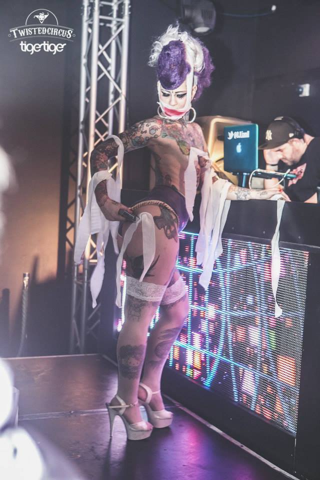 Staple 'Psycho Nurse' Show